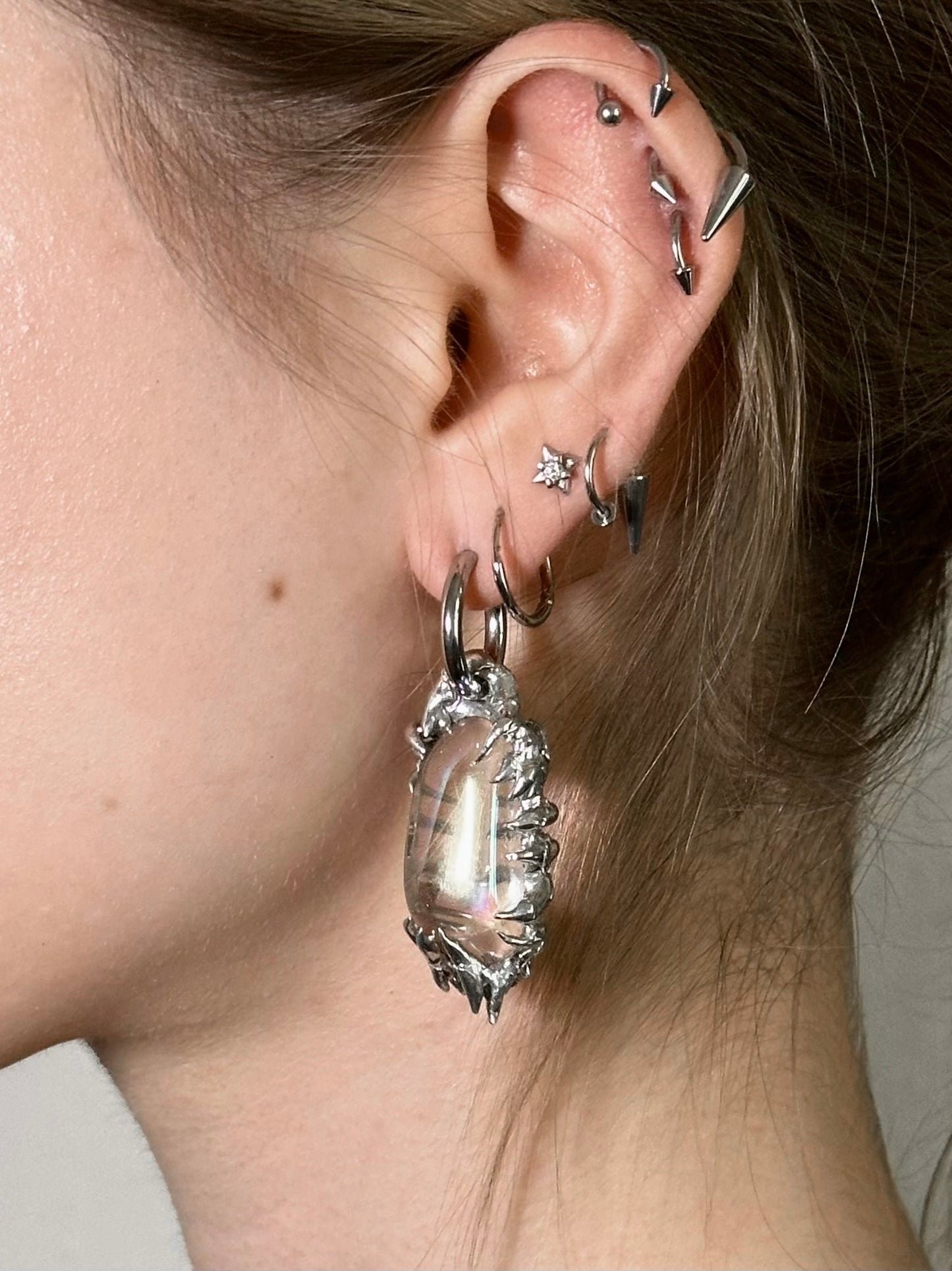 Single earring “Celestial Gate”