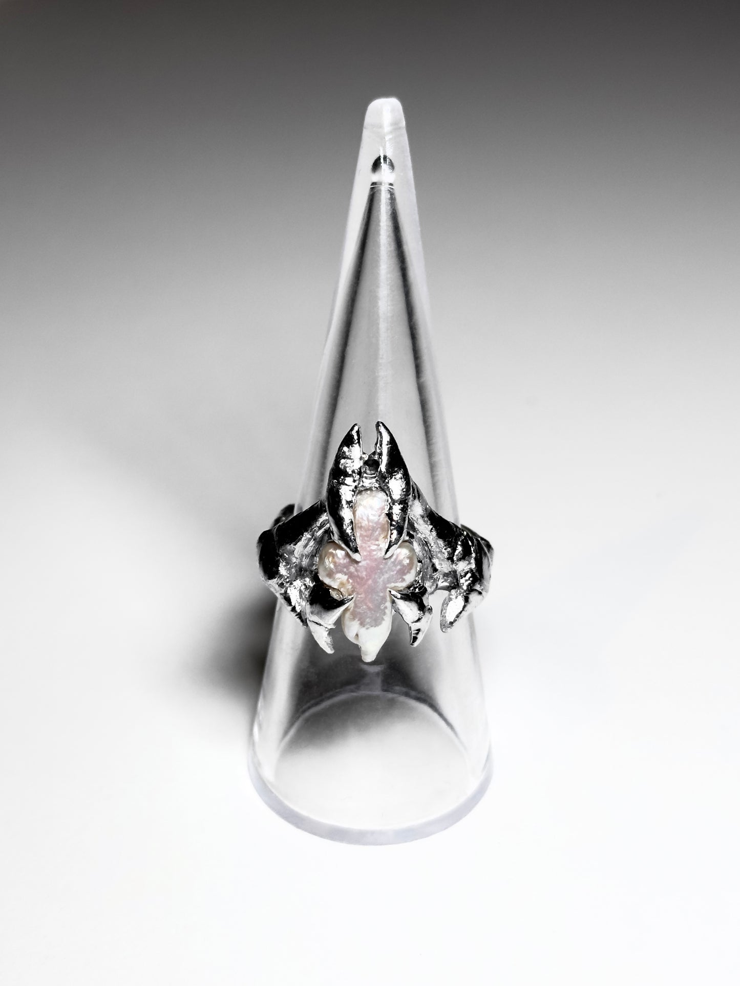 Ring "Saint"