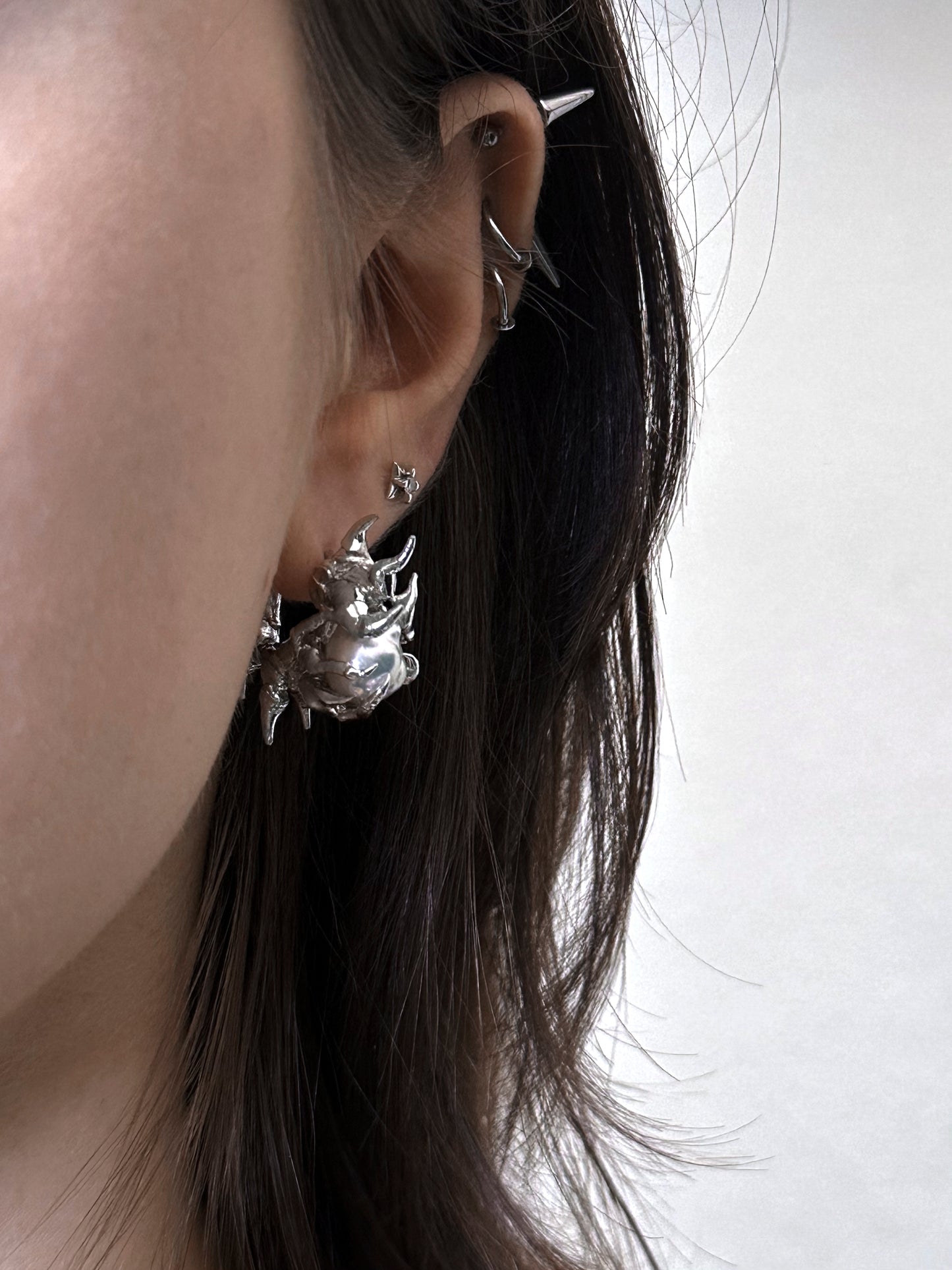 Single earring "Siren"