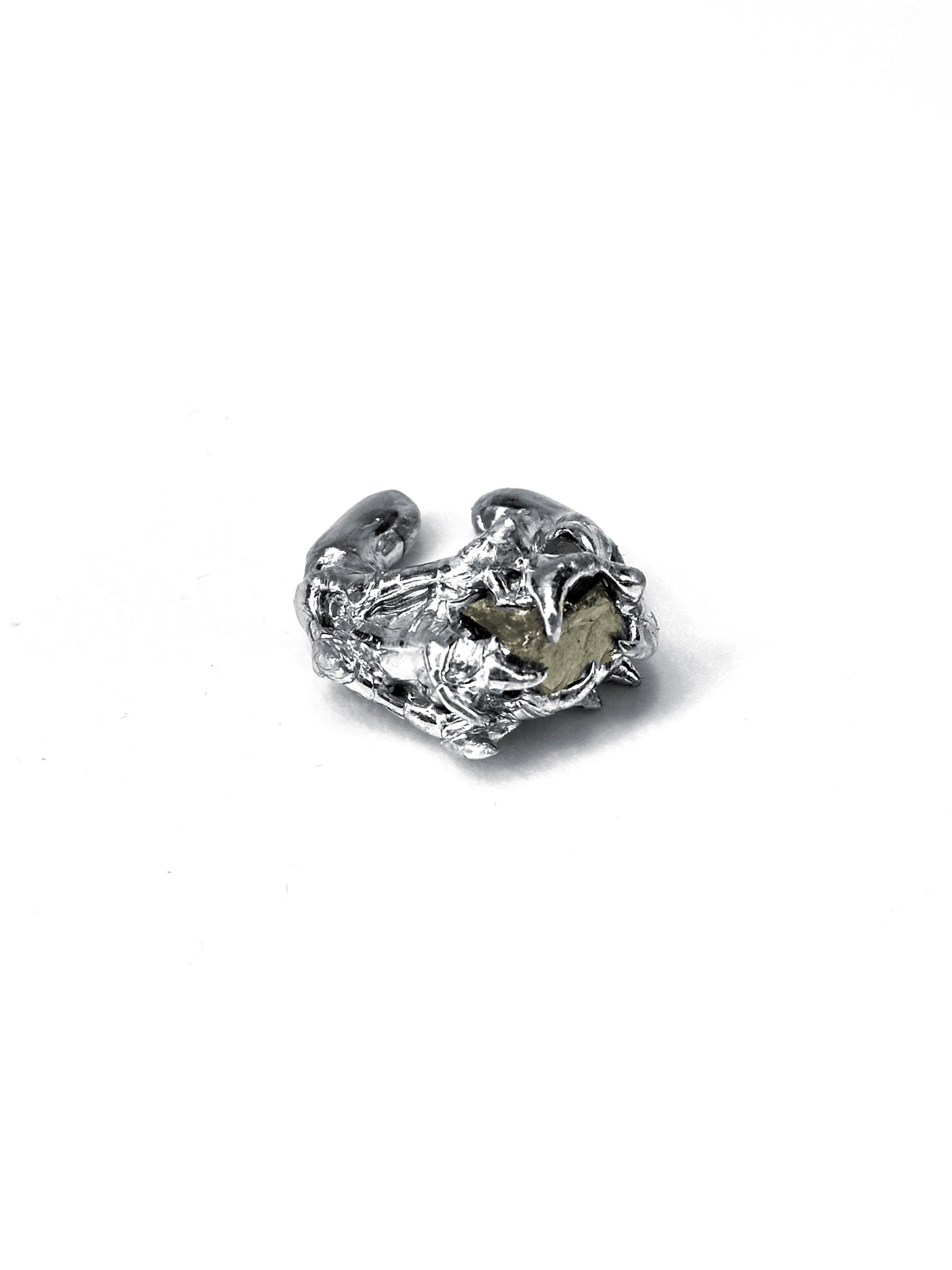 Ear cuff “Treasure”