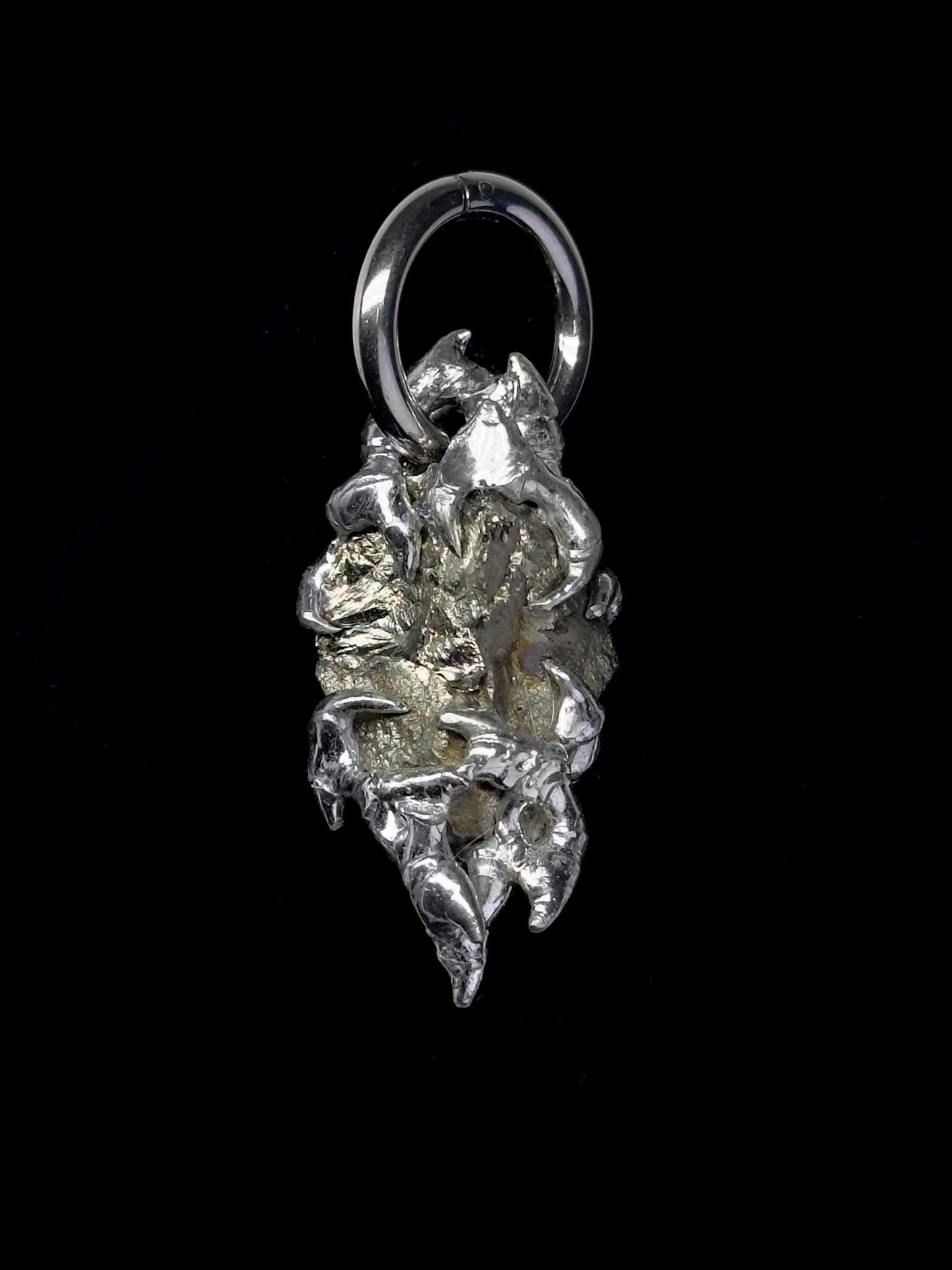 Single earring "Greed"