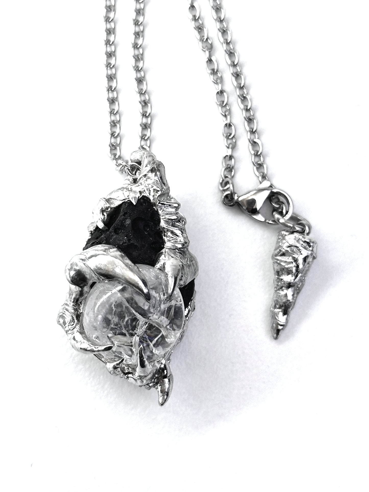 Pendant "Rahu"