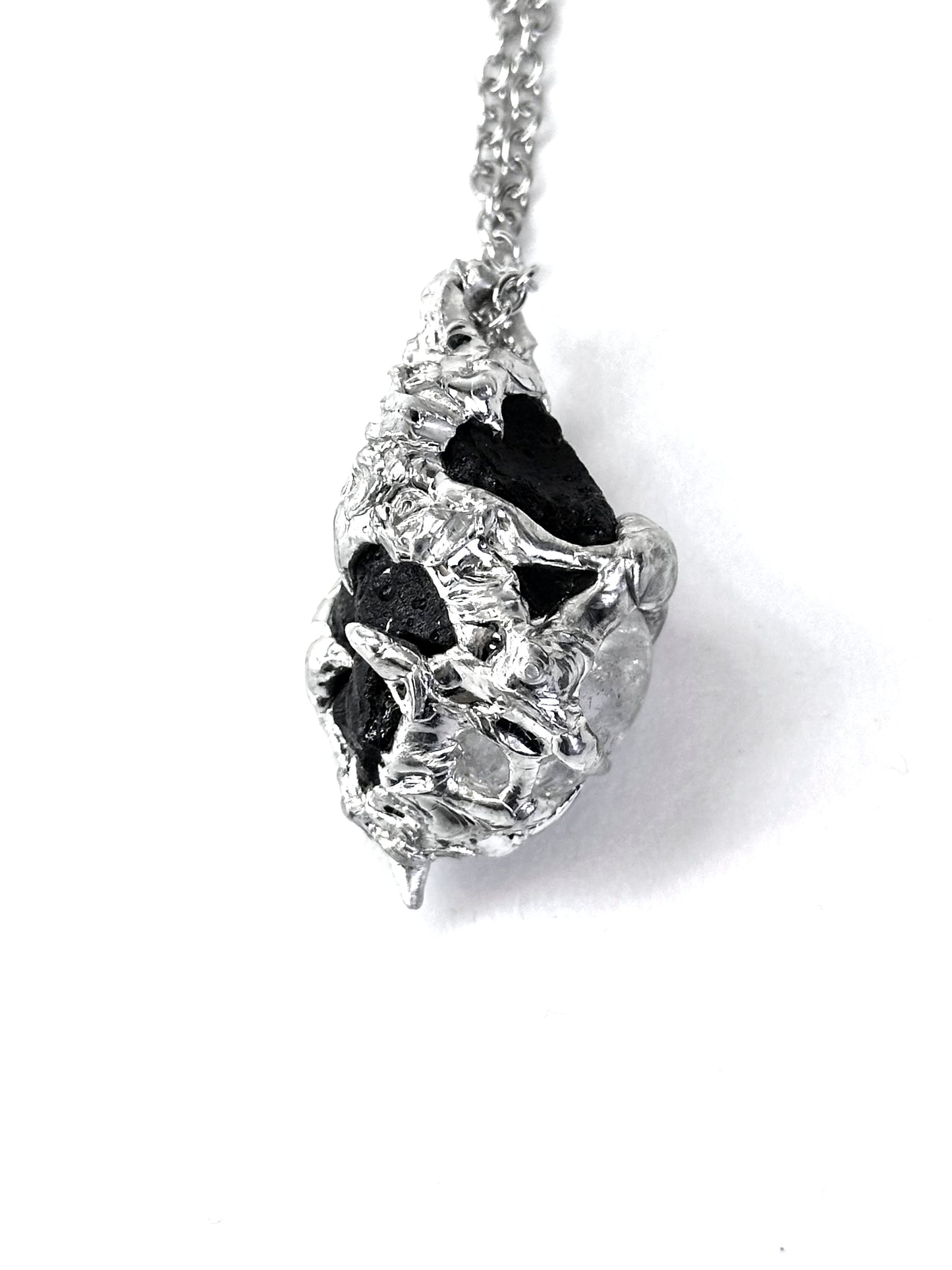 Pendant "Rahu"