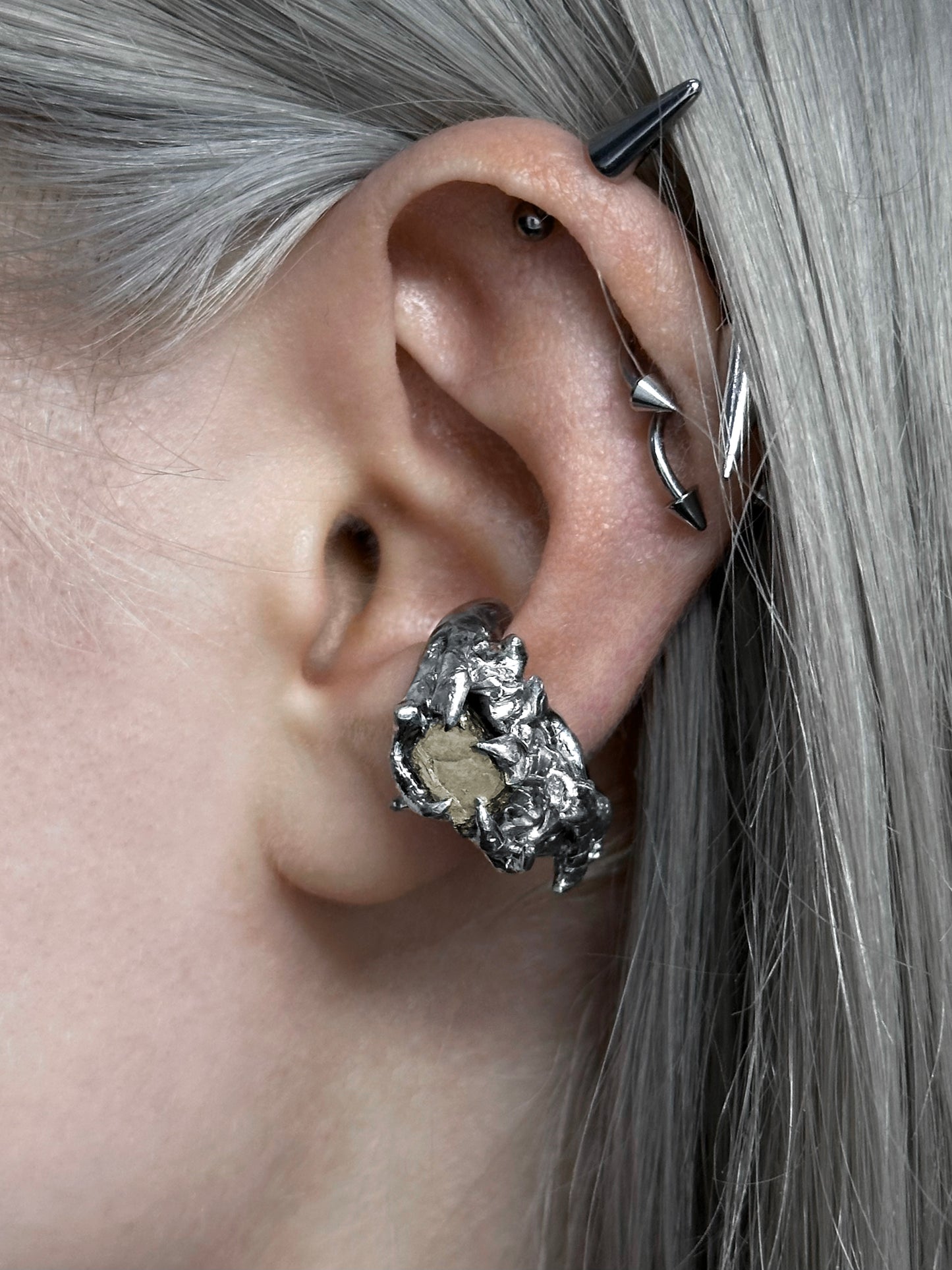 Ear cuff “Treasure”