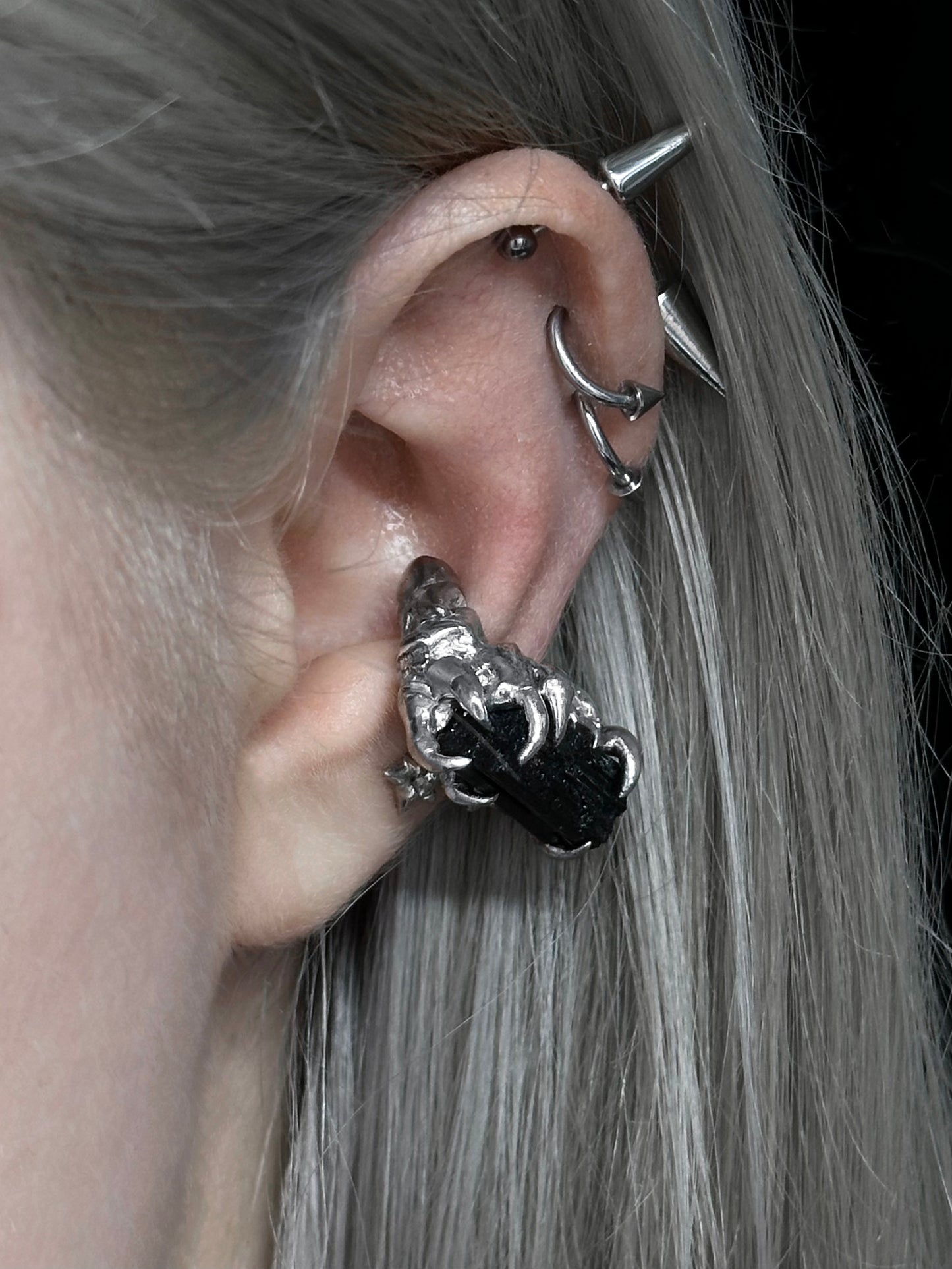 Ear cuff "Vein"