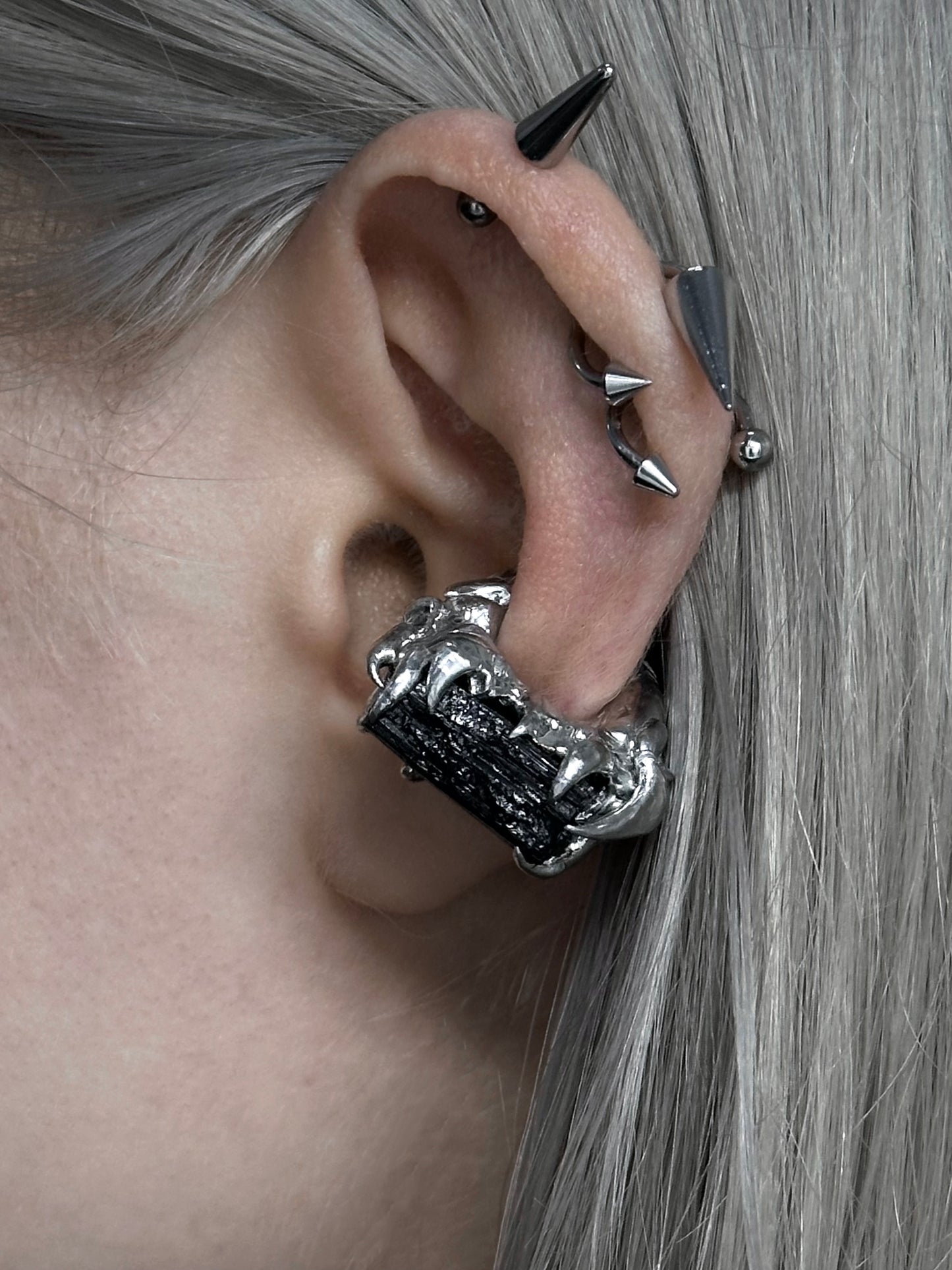 Ear cuff "Vein"