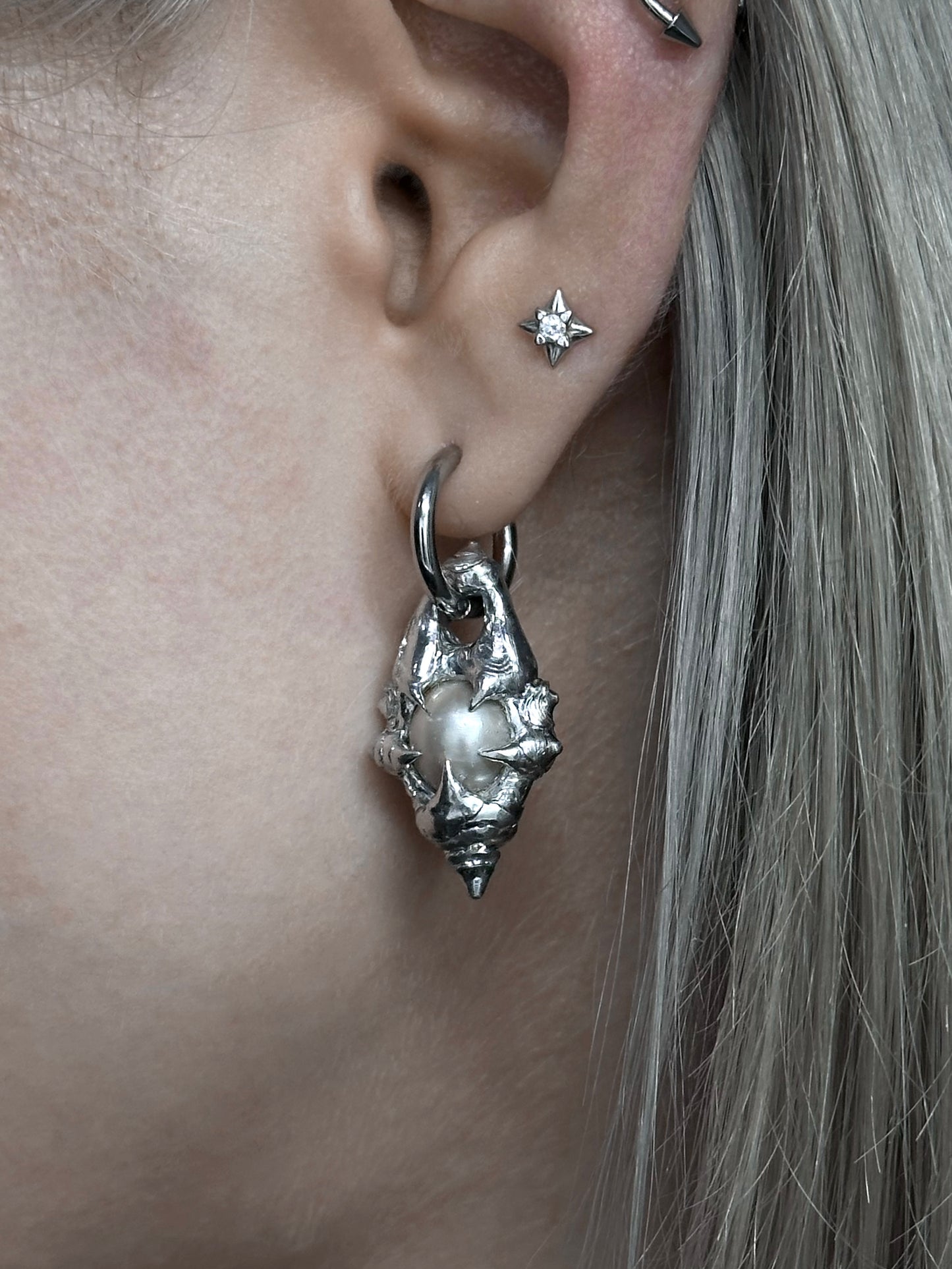 Earrings "Hertz"