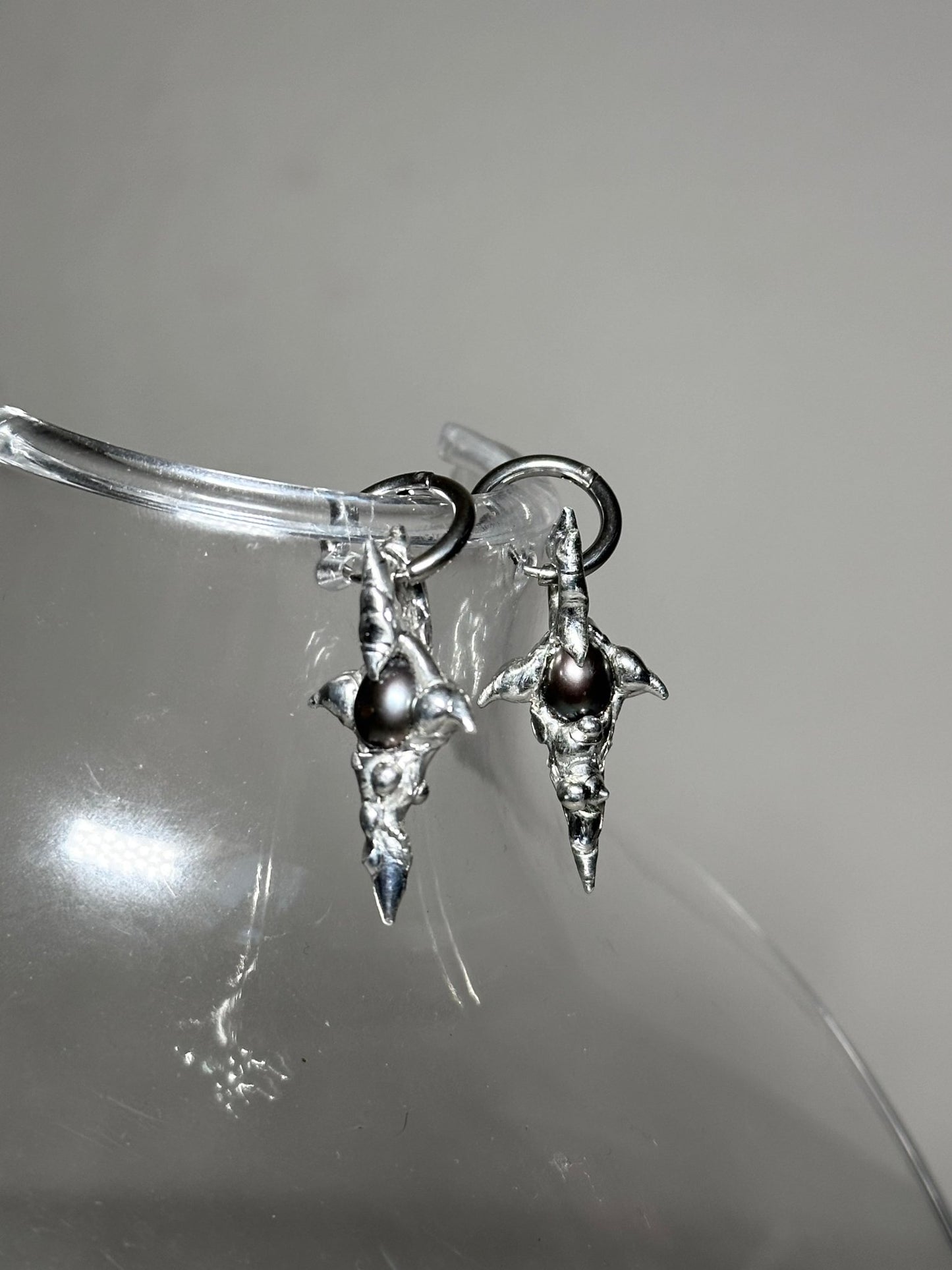 Earrings “Ravenblade”